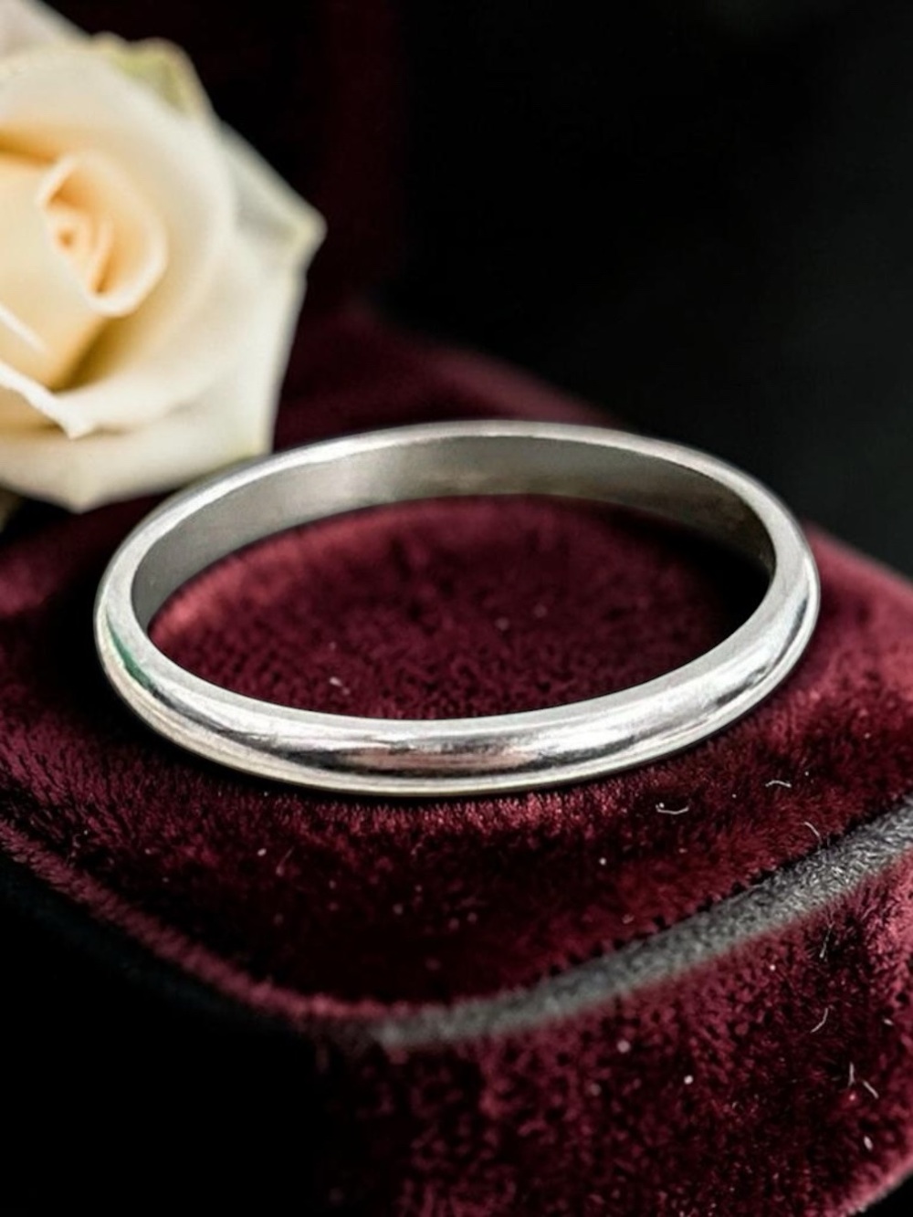 14K White Gold Wedding Band Ring Size 9 Minimalist Comfort Fit Band 2mm - Picture 6 of 10